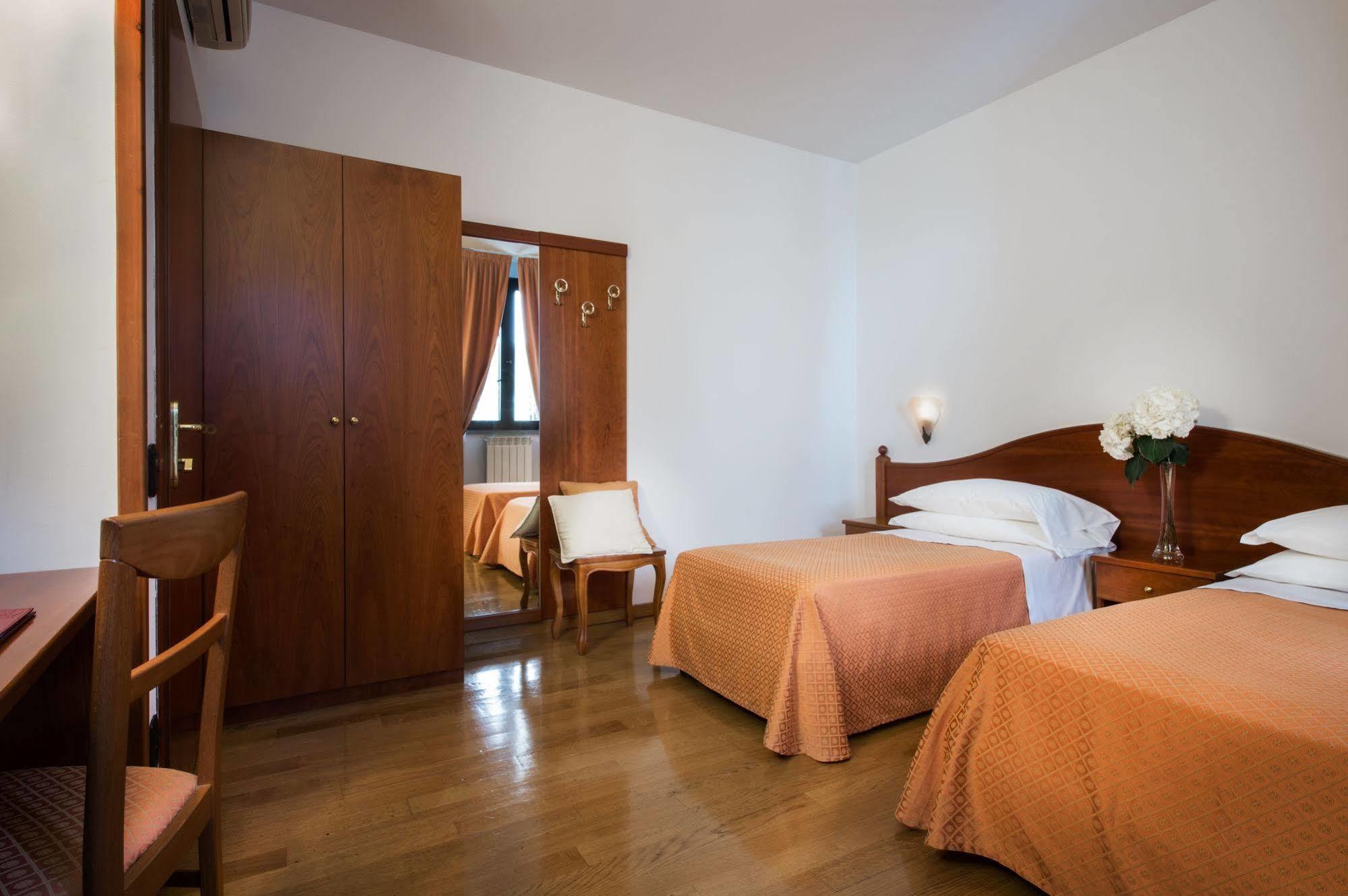Hotel La Villetta Calenzano Eksteriør billede